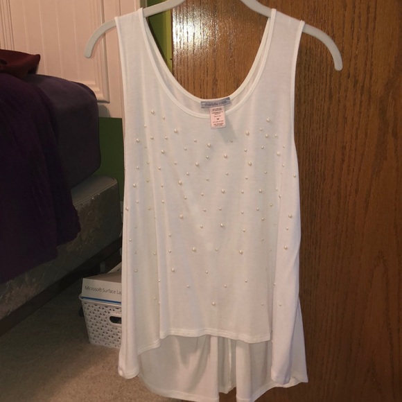 Fancy white tank top - Picture 1 of 4